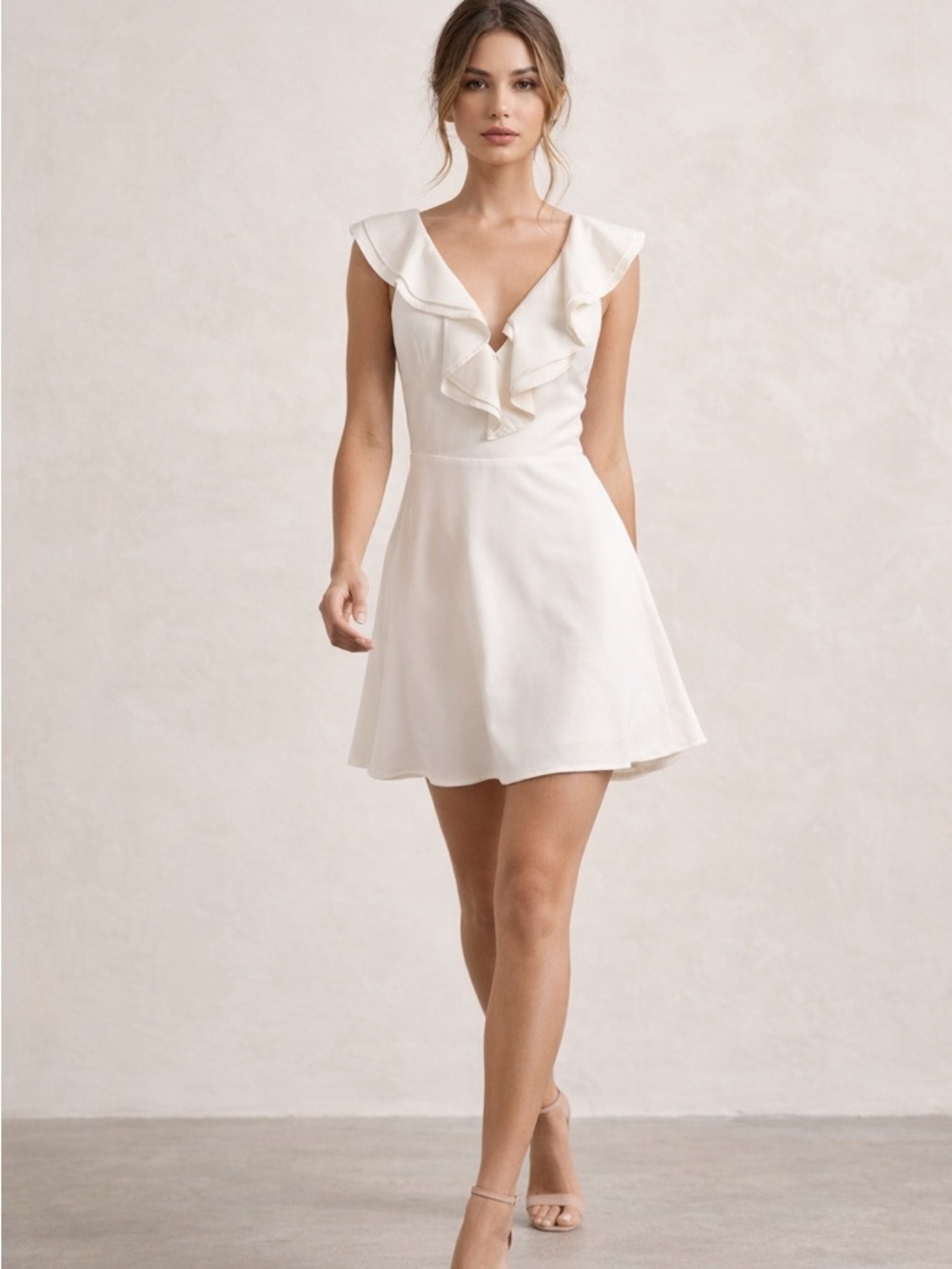 Lulus Chic Cream Ruffle Backless Dress Women’s Size S White Bridal Mini